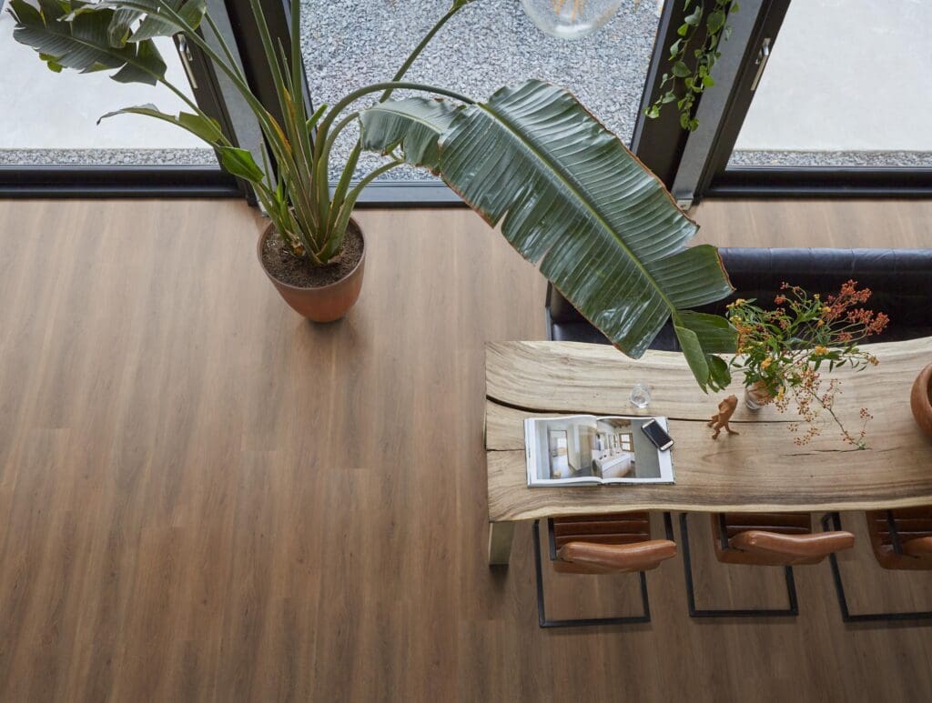 PARRAMATTA WARM BROWN CLICK 2532