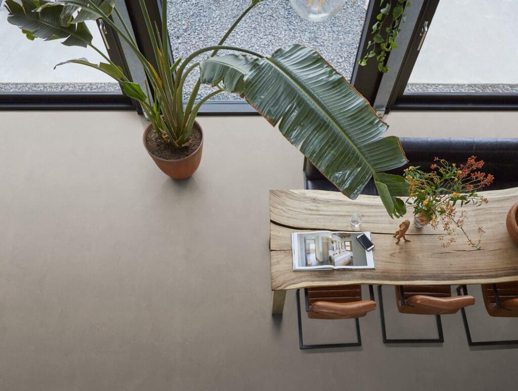 STANMORE WARM GREY CLICK 3311