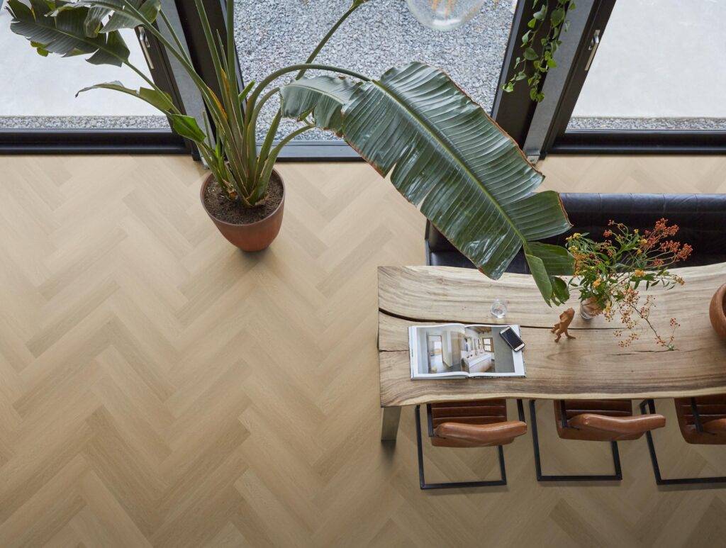 YUP Fulham HERRINGBONE WARM OAK CLICK 2614